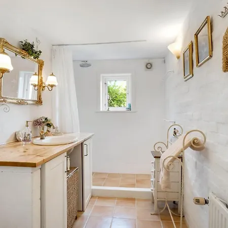Holiday home Beautiful In With House Sea View Hellebaek