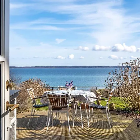 Beautiful In With House Sea View Holiday home *